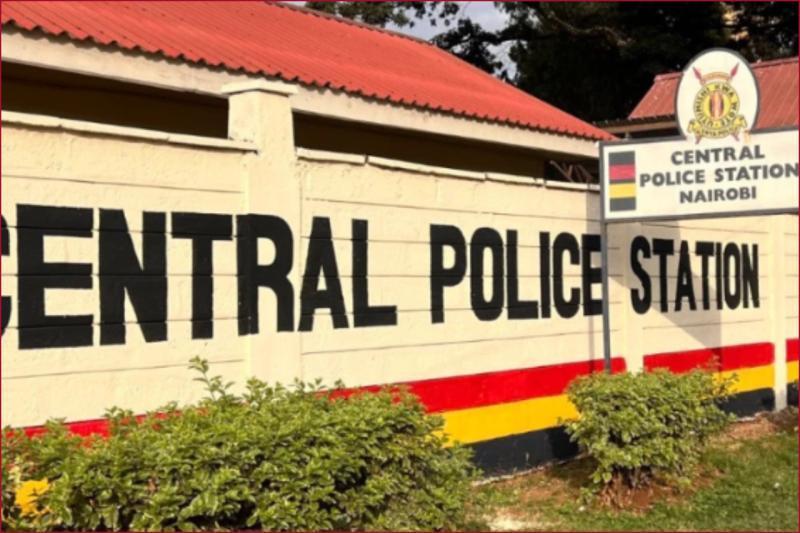A suspect is detained at Central Police Station for allegedly robbing a Greek tourist.